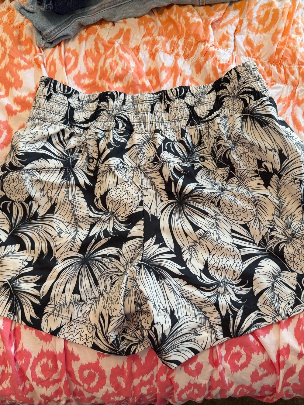 Old Navy Black and White Pineapple Print Athletic Shorts